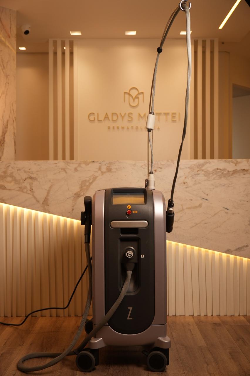 Equipamento Plataforma Zye na Clínica Dra. Gladys Mattei